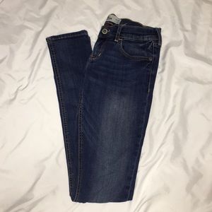 W 25 Hollister Jeans